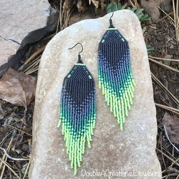 𝅺Black and Lime Green Beaded Earrings with Fringe, New, Handmade by Me - Picture 4 of 11